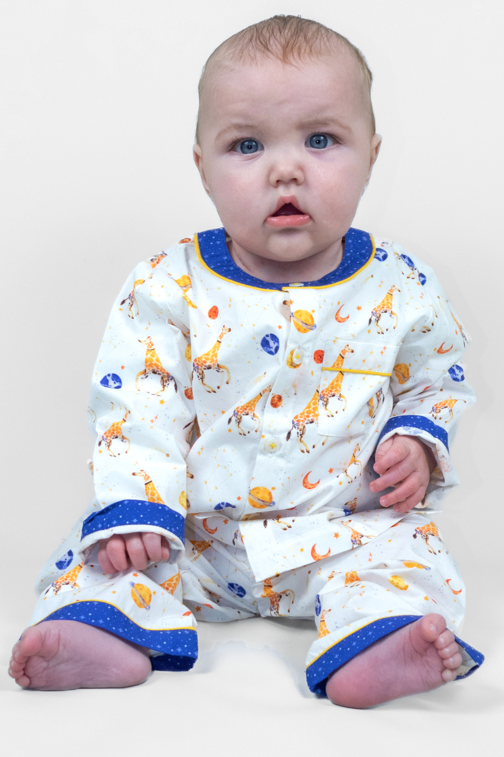 giraffe space odyssey - organic cotton baby pyjama set