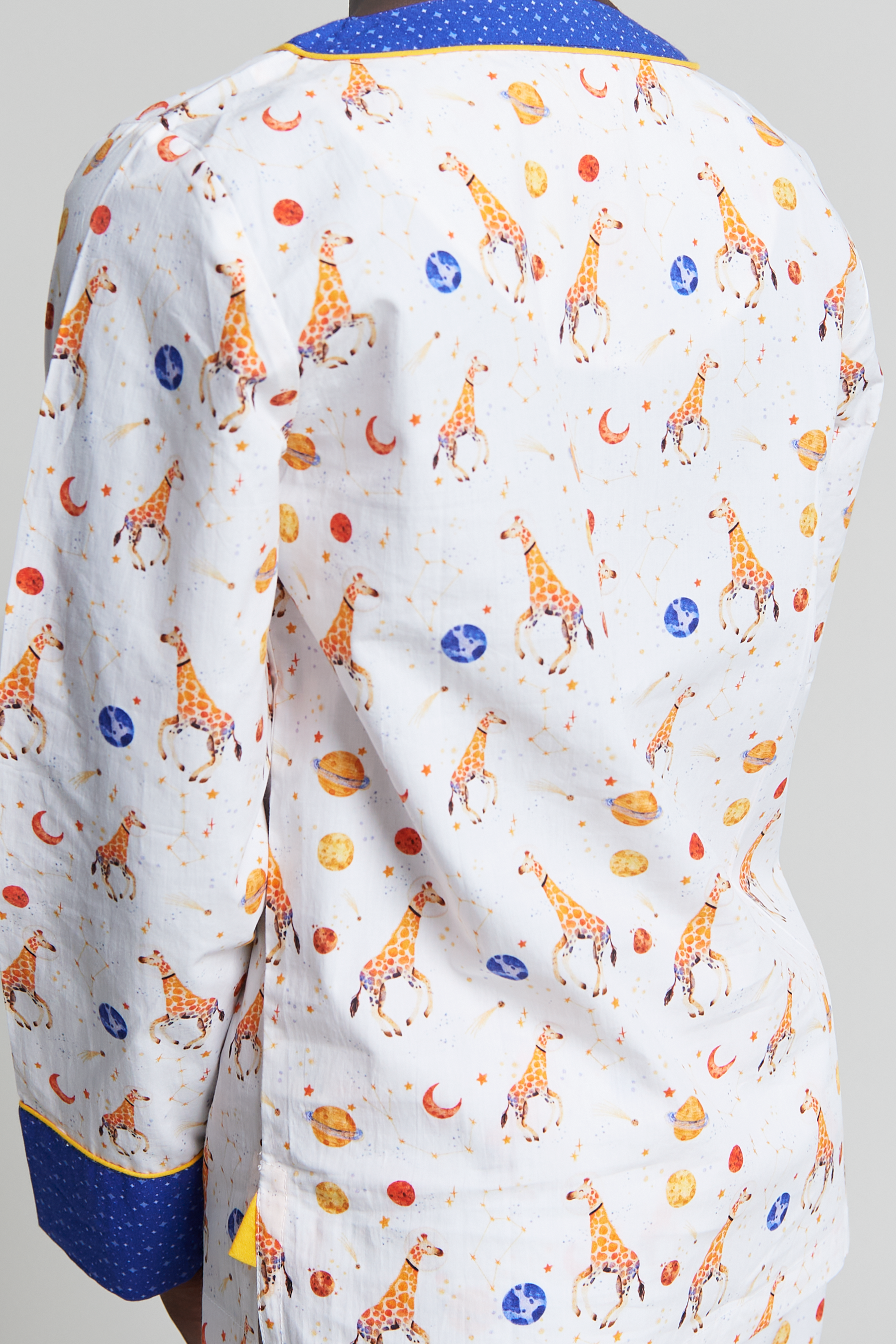 giraffe space odyssey - organic cotton kids pyjama set