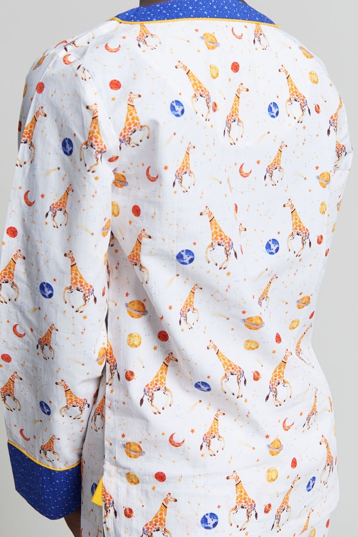 giraffe space odyssey - organic cotton baby pyjama set - Kutti Lulu